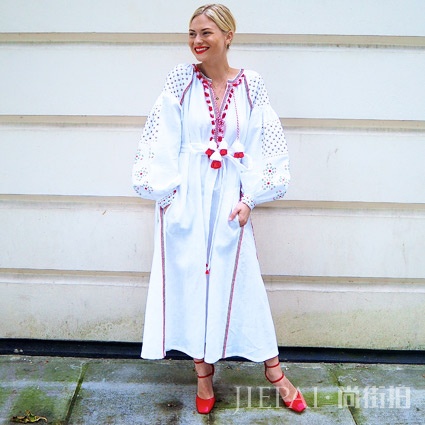 浪漫与不羁的完美体现：以传统刺绣为特色的乌克兰品牌 Vita Kin