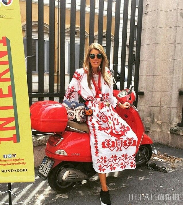 浪漫与不羁的完美体现：以传统刺绣为特色的乌克兰品牌 Vita Kin