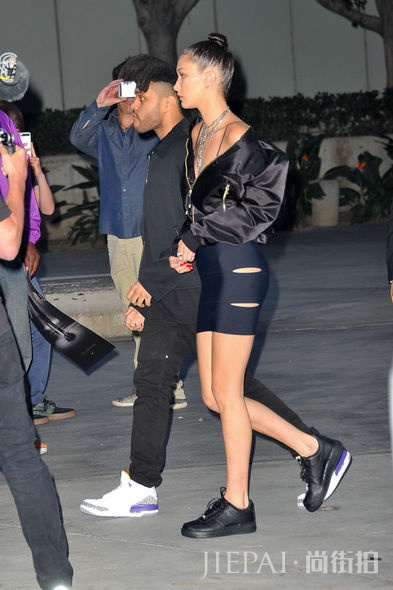 明星街拍 跟Bella Hadid学街头性感穿搭术