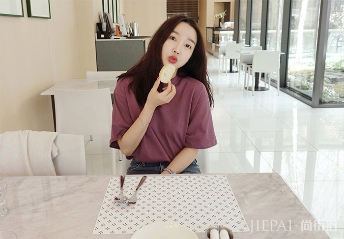 韩国穿搭术，总是时髦的刚刚好。