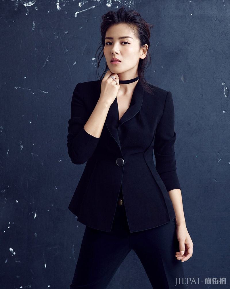 跨界女王刘涛登上封面 可美可攻切换自如！