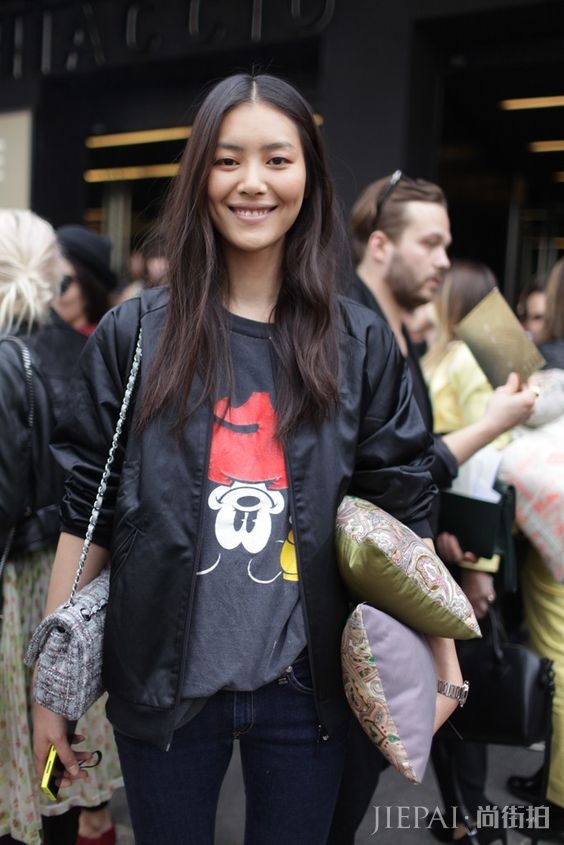 去迪士尼要这样穿!DisneyLand 游玩最佳街拍选