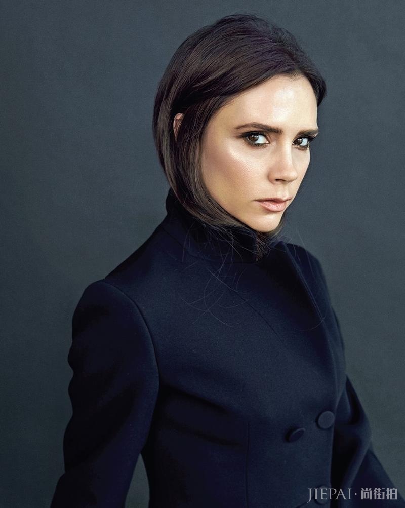 thefemin-victoria-beckham-vogue-7-05