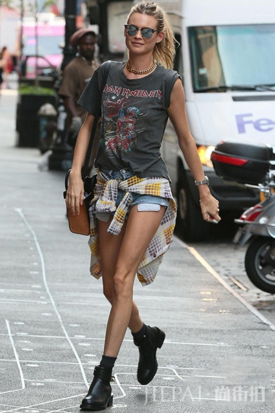 维密天使街拍集 日常穿搭秀出时尚品味