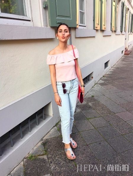 2016依旧流行的勃肯鞋，街拍达人教你穿出时尚