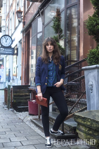 时尚女牙医！挪威博客Irina Lakicevic的显瘦穿搭术