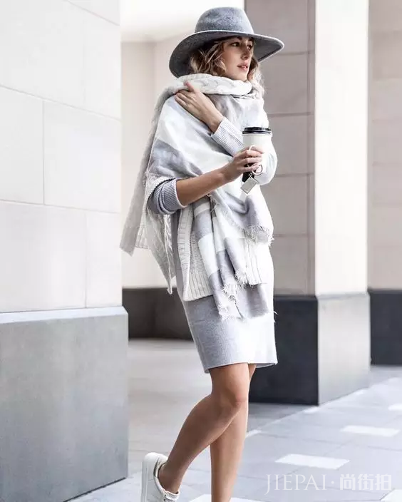 时尚博主都穿什么?这5件单品是她们衣橱的常备款!