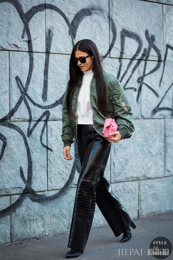 米兰时装周街拍 最潮穿搭和爆款看不停