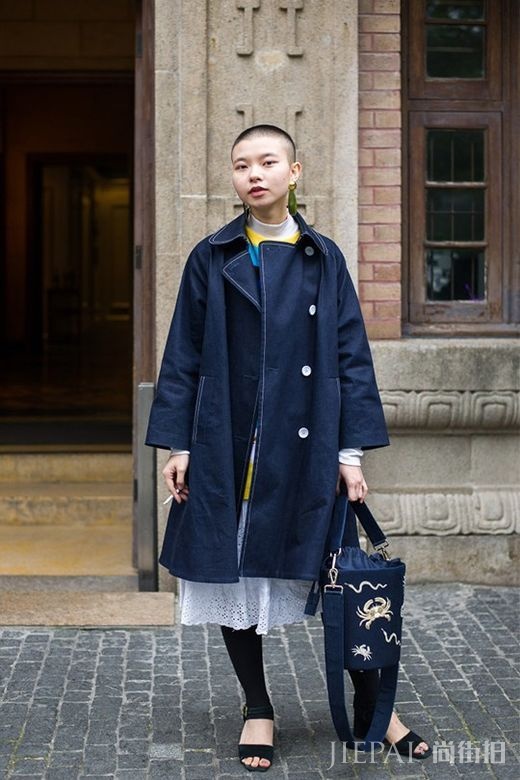 上海的年轻人们，街拍都流行这样穿！