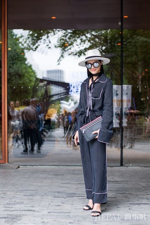 上海的年轻人们，街拍都流行这样穿！