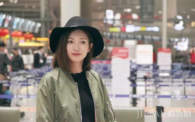 杨幂街拍 刘诗诗迪丽热巴这样穿更潮