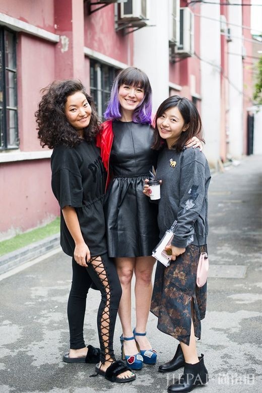 上海的年轻人们，街拍都流行这样穿！