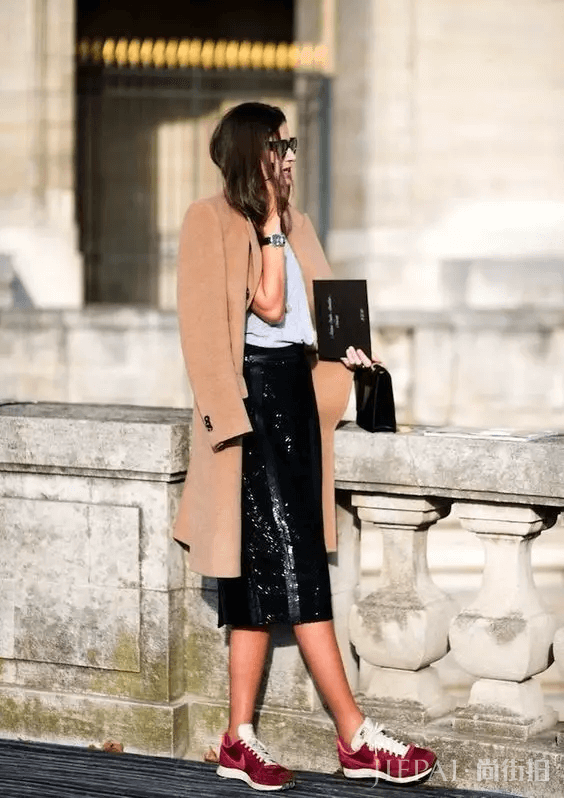 梨形、苹果型身材分别该穿什么样的大衣？对号入座不出错！