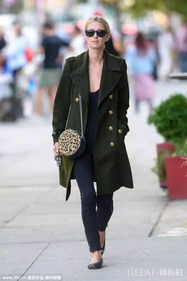 大衣配包包，这样搭才是绝配