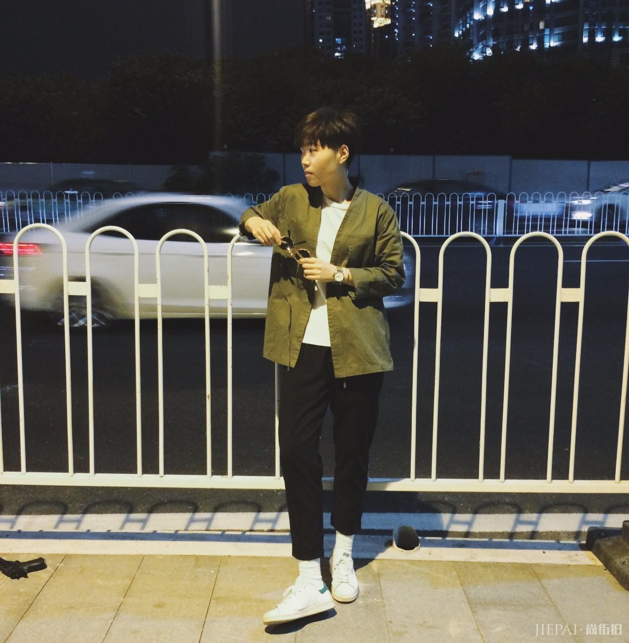 街拍示范 那些“做作”的摆拍照如何自然拍出来的