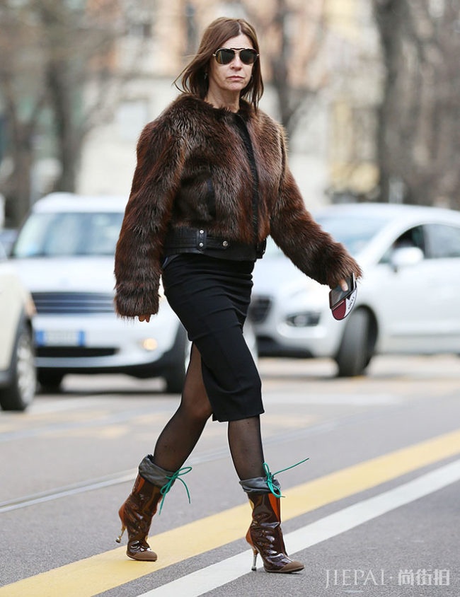 向法国最有名的编辑Carine Roitfeld学习穿搭术