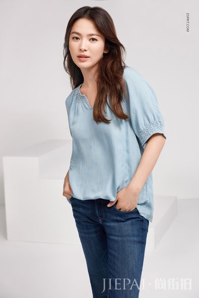 「Song Style」！宋慧乔时尚演绎都市女性造型