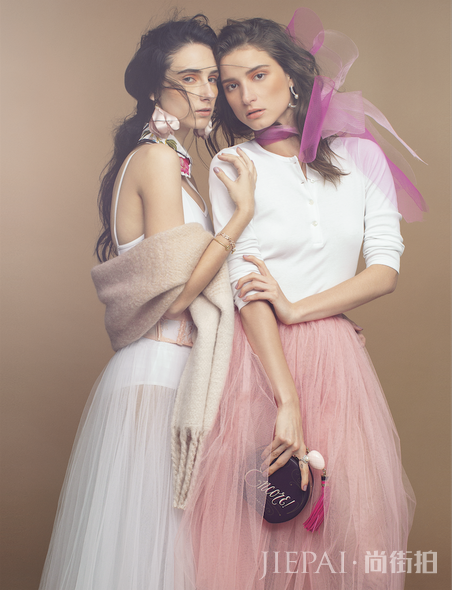 柔漫花调：学懂配衬秋冬花卉元素造型