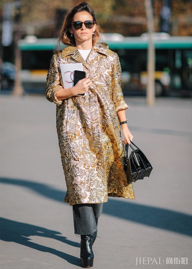 秋冬气势火力全开：个性靴款必学搭配法则