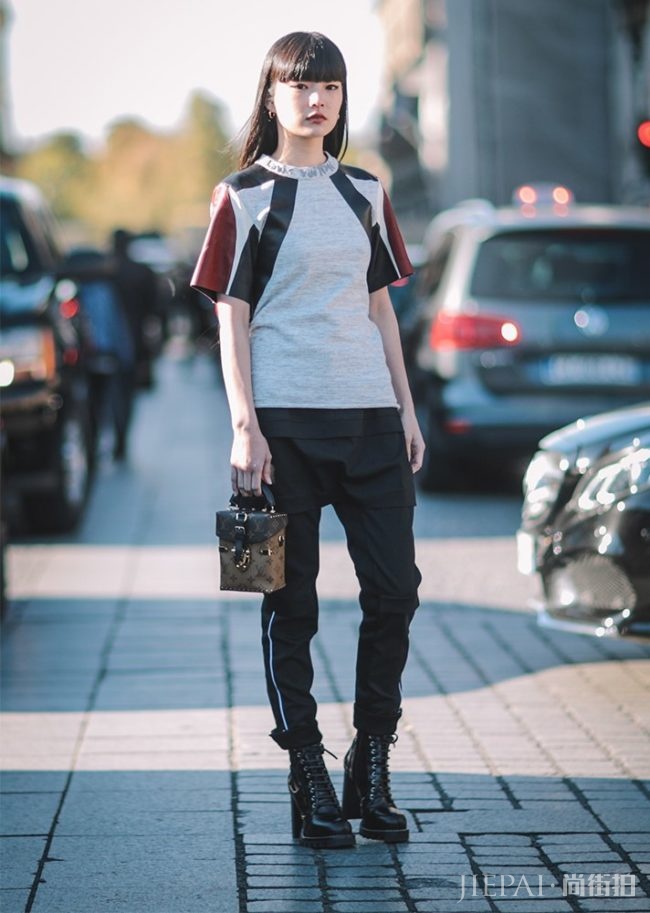 秋冬气势火力全开：个性靴款必学搭配法则