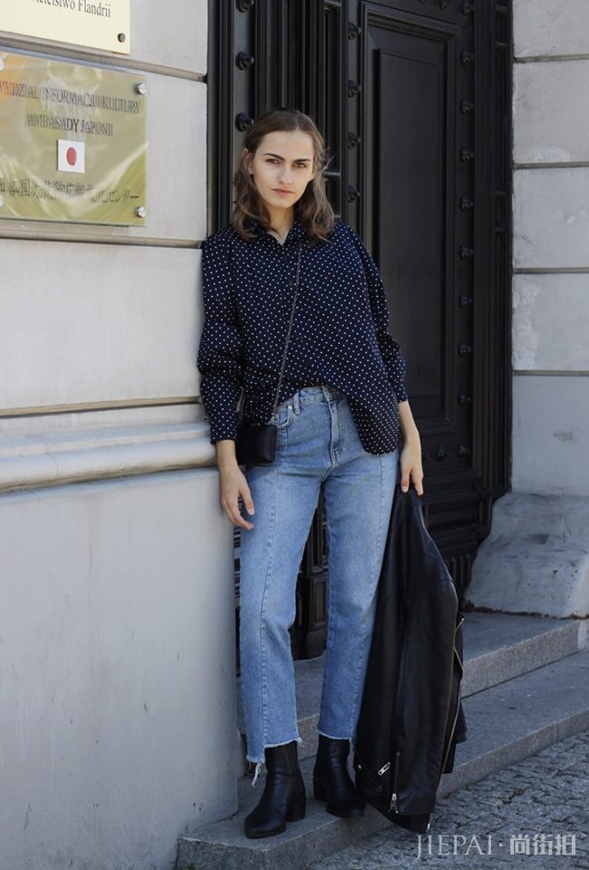 秋冬气势火力全开：个性靴款必学搭配法则