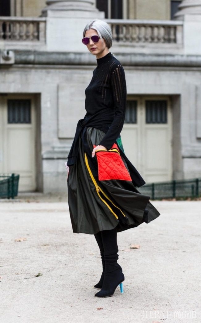 秋冬气势火力全开：个性靴款必学搭配法则