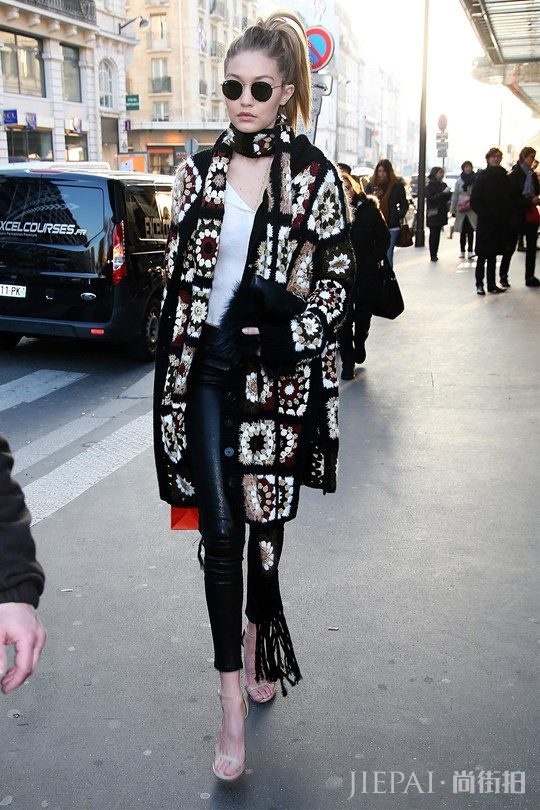 年度街头穿搭指标，潮模Gigi Hadid最爱的时尚偏方