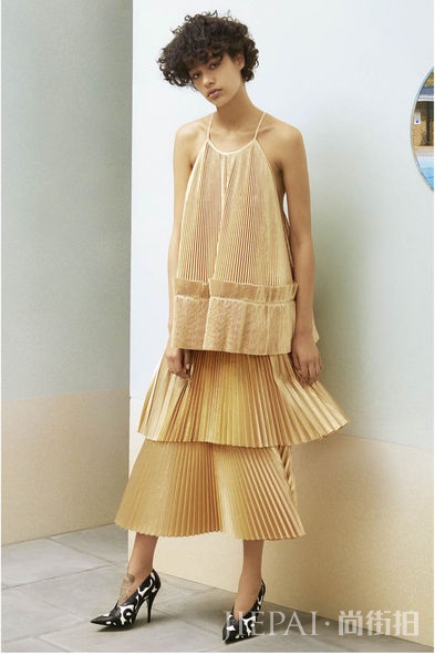 运动风格X浪漫情怀:Stella McCartney2017早春女装系列