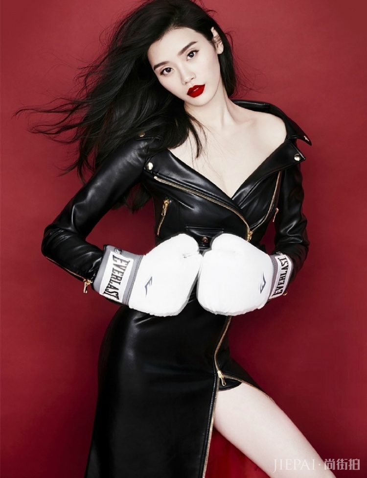 奚梦瑶的红唇大片，超模的大片就是这个范儿！