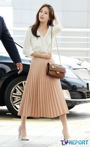 全智贤、朴信惠、秀智都爱！跟韩国女星学半截裙优雅穿搭