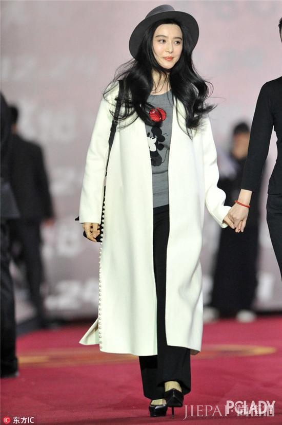 范爷亲示白色显瘦最正确的打开方式