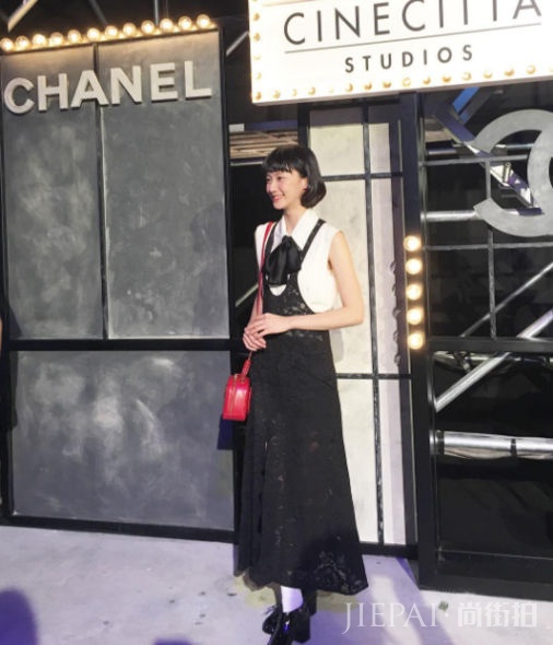 文青女神穿搭参考！看Angela Yuen清纯气质造型