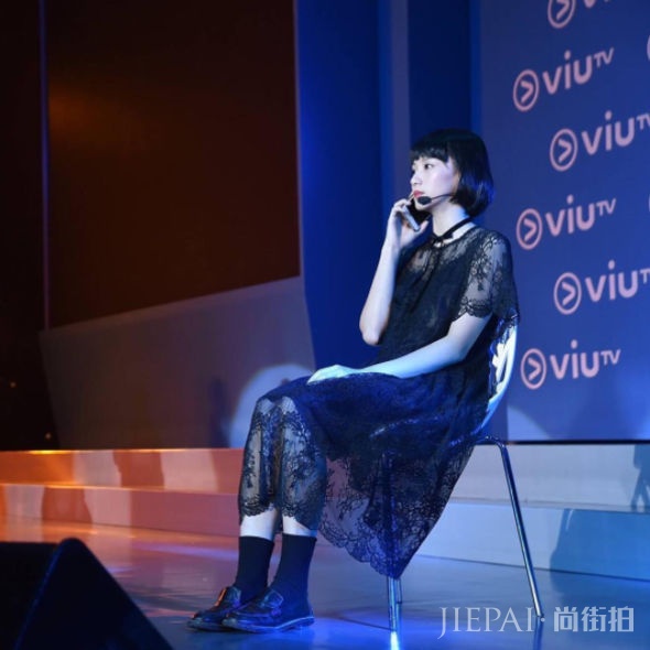 文青女神穿搭参考！看Angela Yuen清纯气质造型