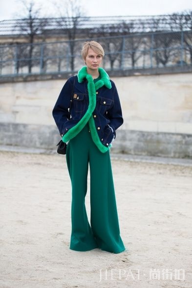 Pantone 2017代表色：森林绿色清新街拍灵感