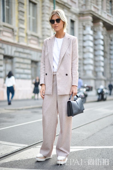 别再乱穿了！2017年潮流「In & Out」