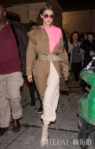 Off-Duty Look：超模的外套装束攻略