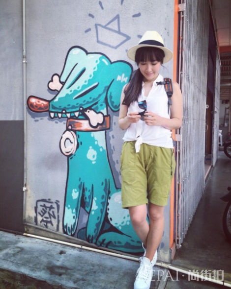 穿出女性妩媚！李施嬅工作和私下的时尚配搭