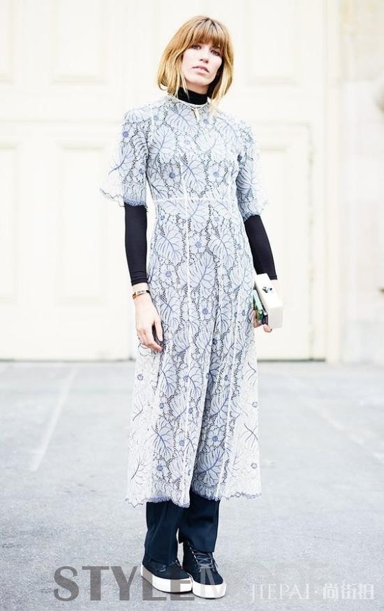 2017最意外时髦组合！裙子+裤子让你美出新高度