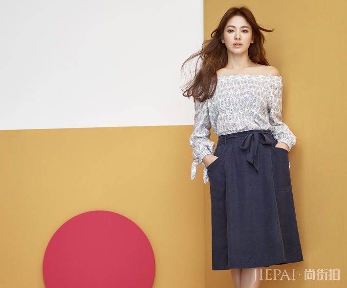 上班及周末都适合：宋慧乔传授春日穿搭技巧