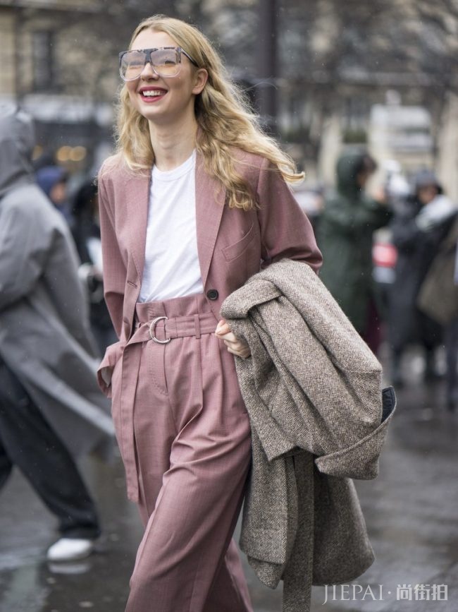 STYLINGSpring Color Trends：今年春天穿搭中的不容错过的六种颜色趋势