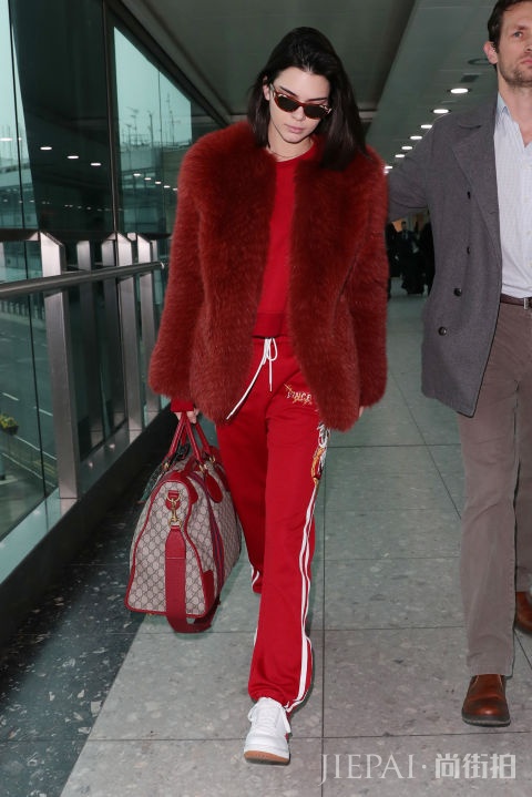 零失误穿搭,Kendall Jenner 时装周期间造型特辑
