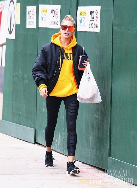 樱草黄显白自带打光板 白百何都争先穿成小黄人！