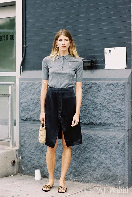 欧美街拍 再度回归潮流学院风，25+也能时髦look