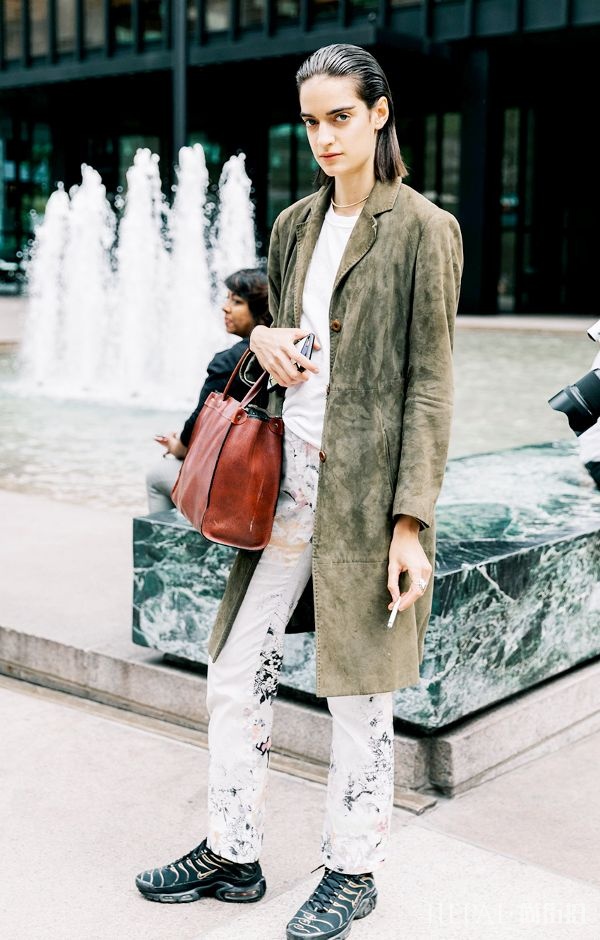 90s的潮流单品”Ugly Sneakers”，悄悄回归秋冬时尚