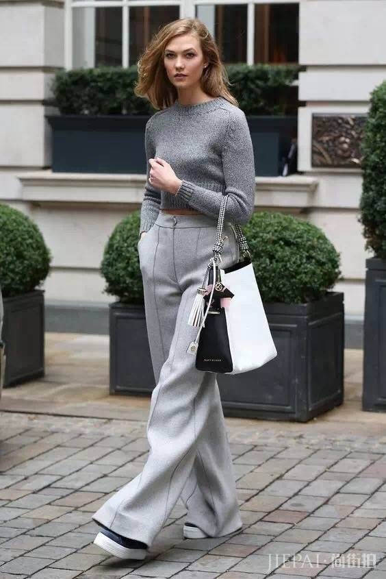 欧美街拍 今年冬天流行的裤装,偷偷穿秋裤都不会被发现!