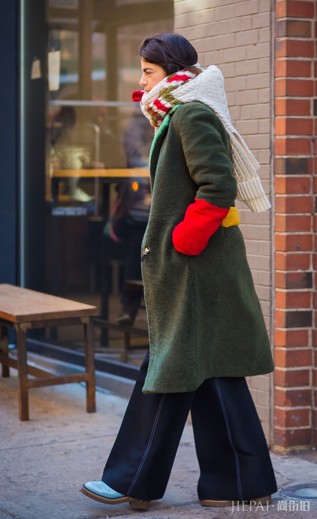 今年围巾流行这几款,怎么搭配都超好看