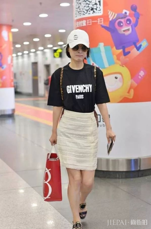 年终盘点之明星街拍黑红榜