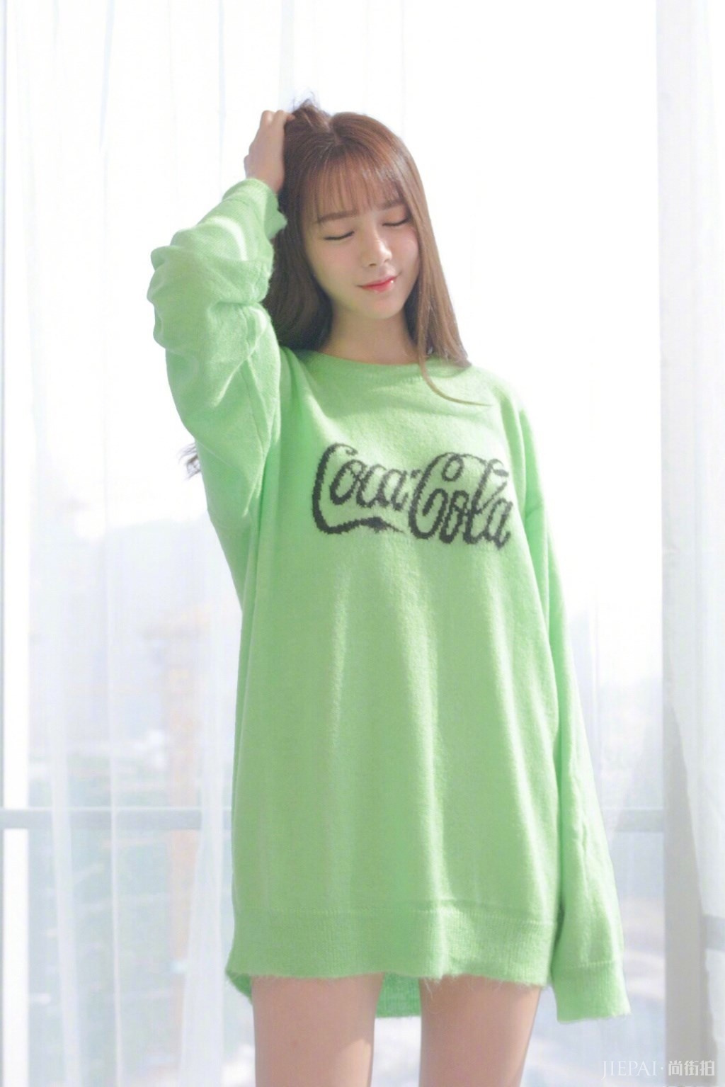 沈梦辰这是忘了穿内衣吗?胸都塌了,网友:全身上下没一处是真的!