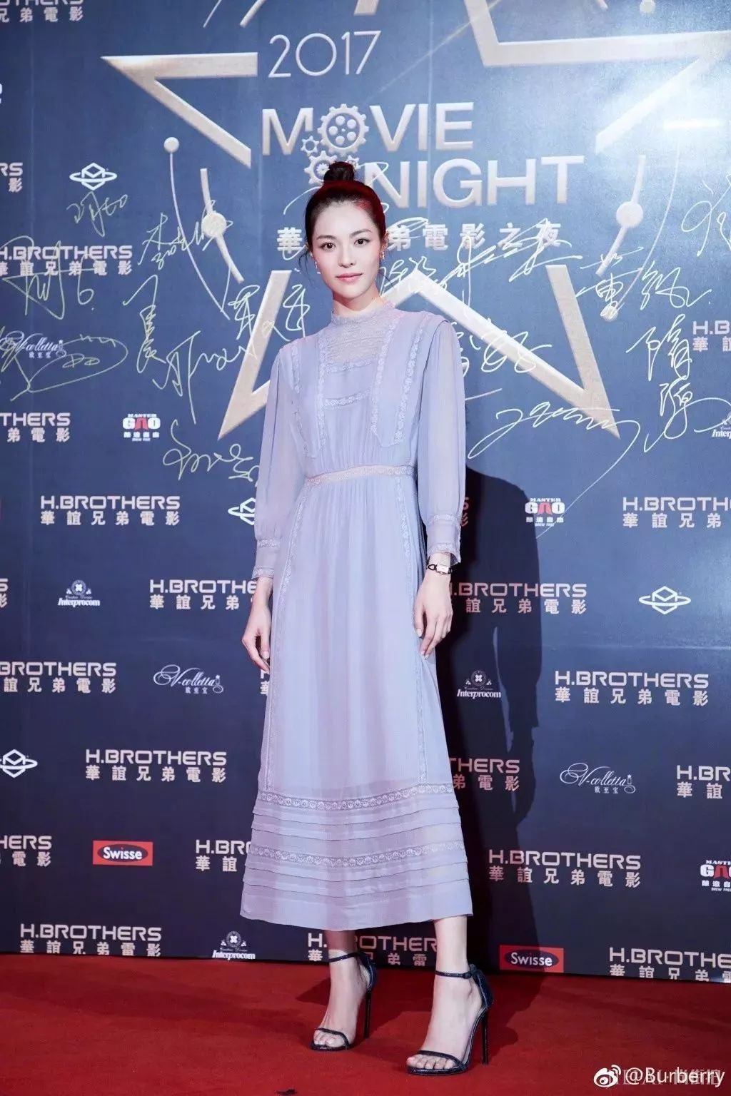 “好色”小仙女们,谁穿谁高级的莫兰迪色系来了!