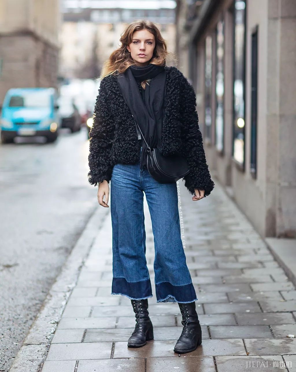 冬季穿阔腿裤要搭出72变，看欧美街拍潮人在鞋子上如何做文章！